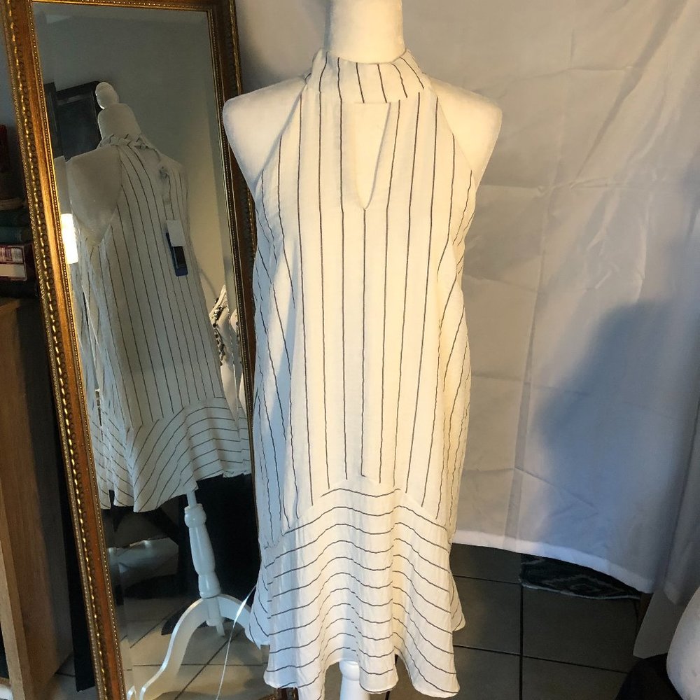 White with black lined Shilla Dress Size M